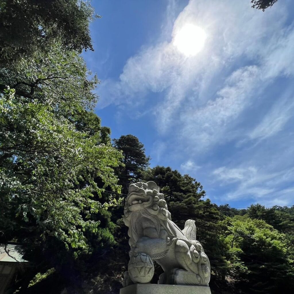 金華山　神社