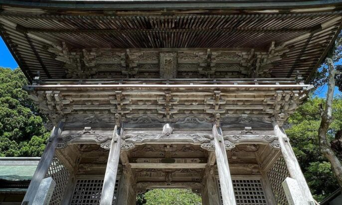 金華山黄金山神社