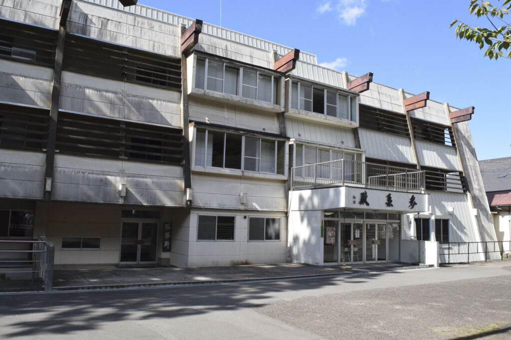 参集殿(鳳龍殿)